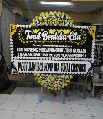 Papan Bunga di Pasar Minggu